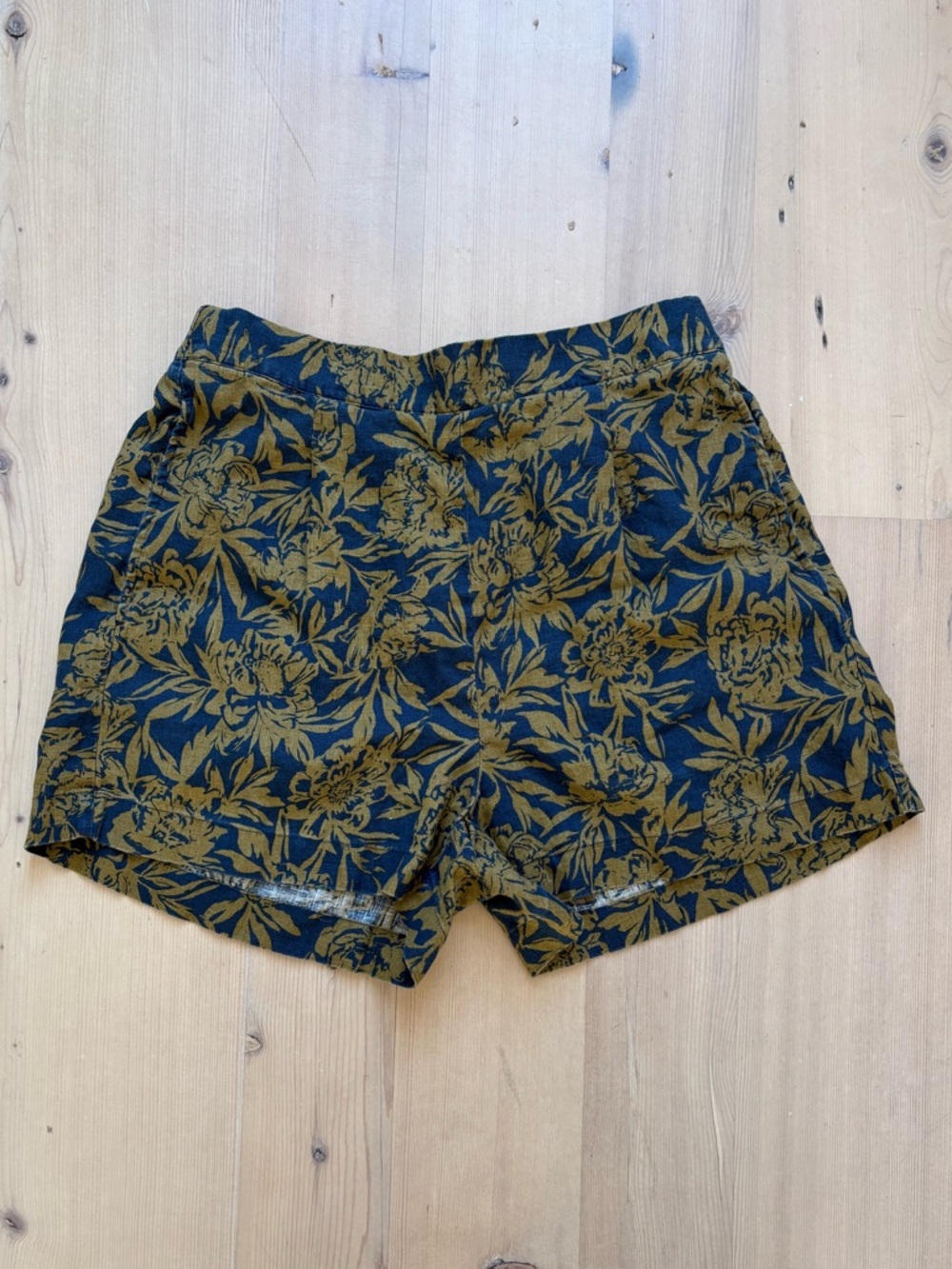 Madewell Floral Print High-Waist Tailored 100% Linen Shorts Olive Blue - Medium